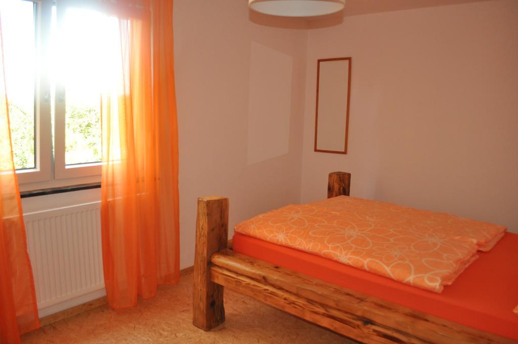 Punkrock Harbour Pension Baehr Karlsruhe Esterno foto